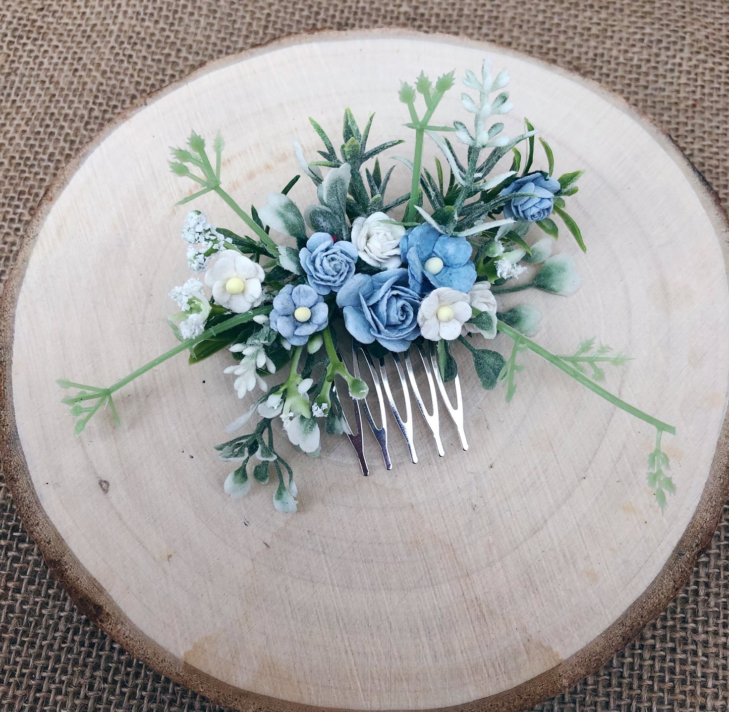Blue and white flower hair comb