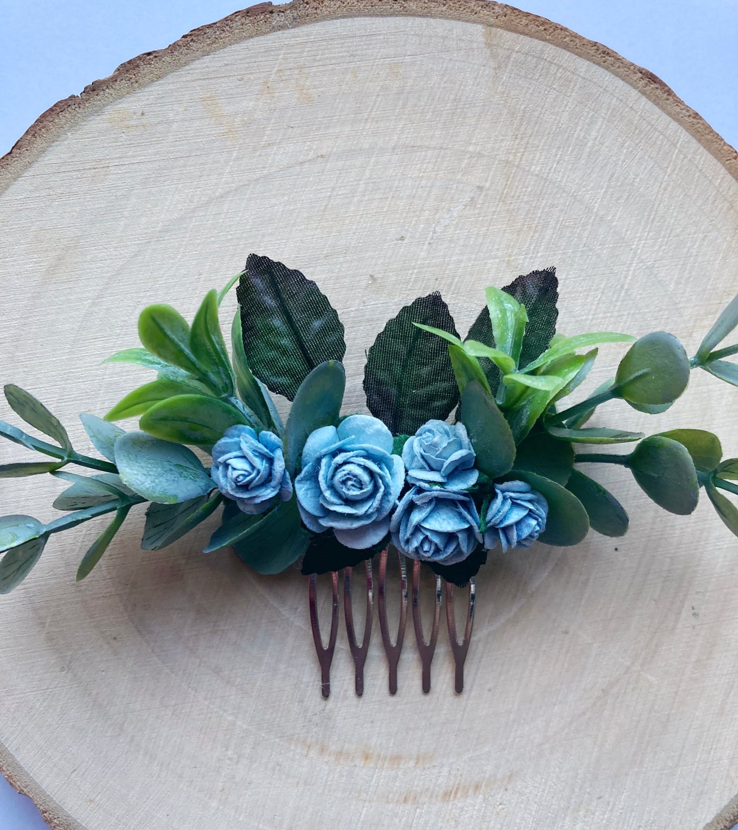 Blue flower hair comb
