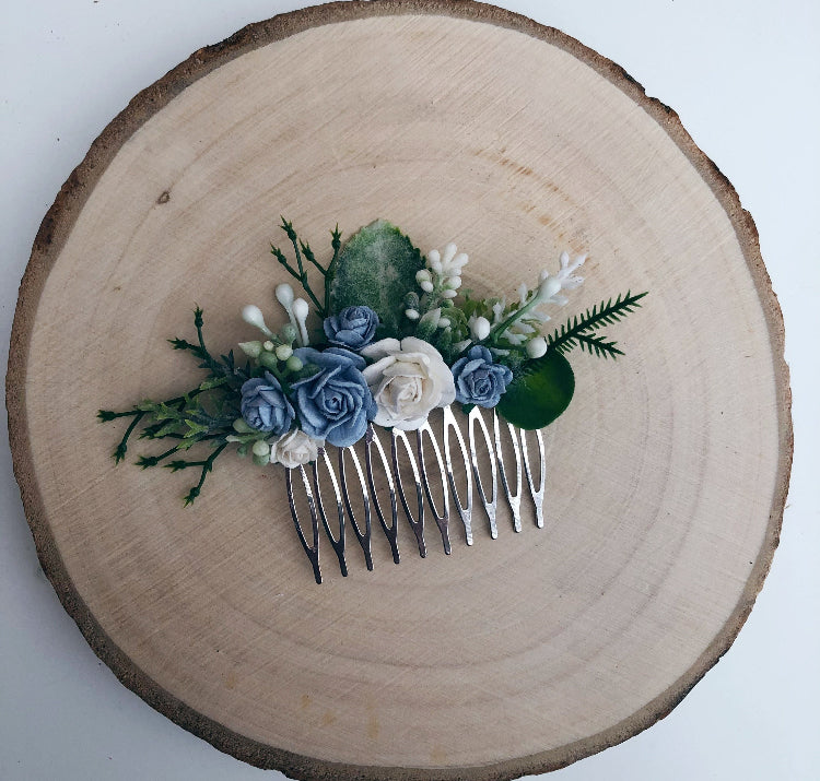 Blue and white flower hair comb