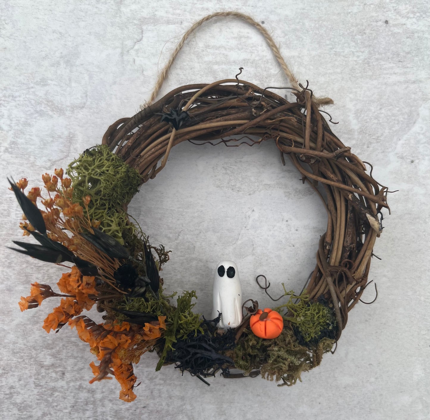 Mini dried flower Halloween wreath