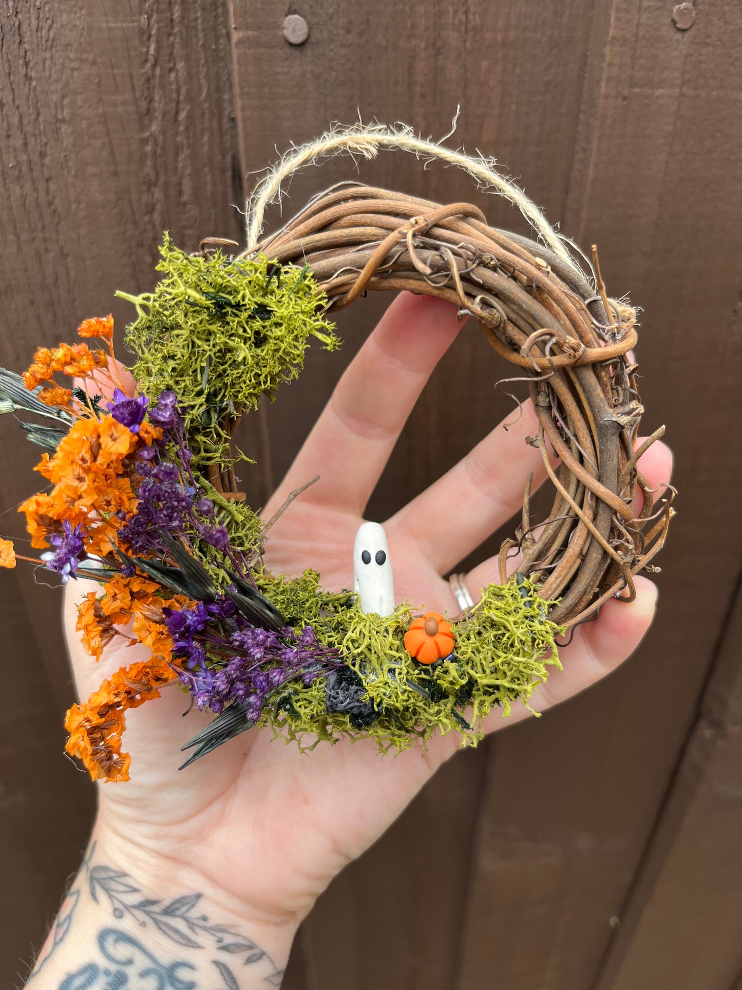 Mini dried flower Halloween wreath
